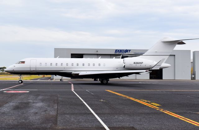 Bombardier Global Express (N360HP)
