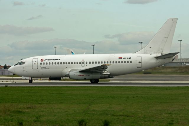 Boeing 737-200 (YU-ANP)