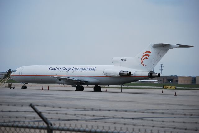 BOEING 727-200 (N815EA) - Photo taken by Hunalink3 - 9/19/09