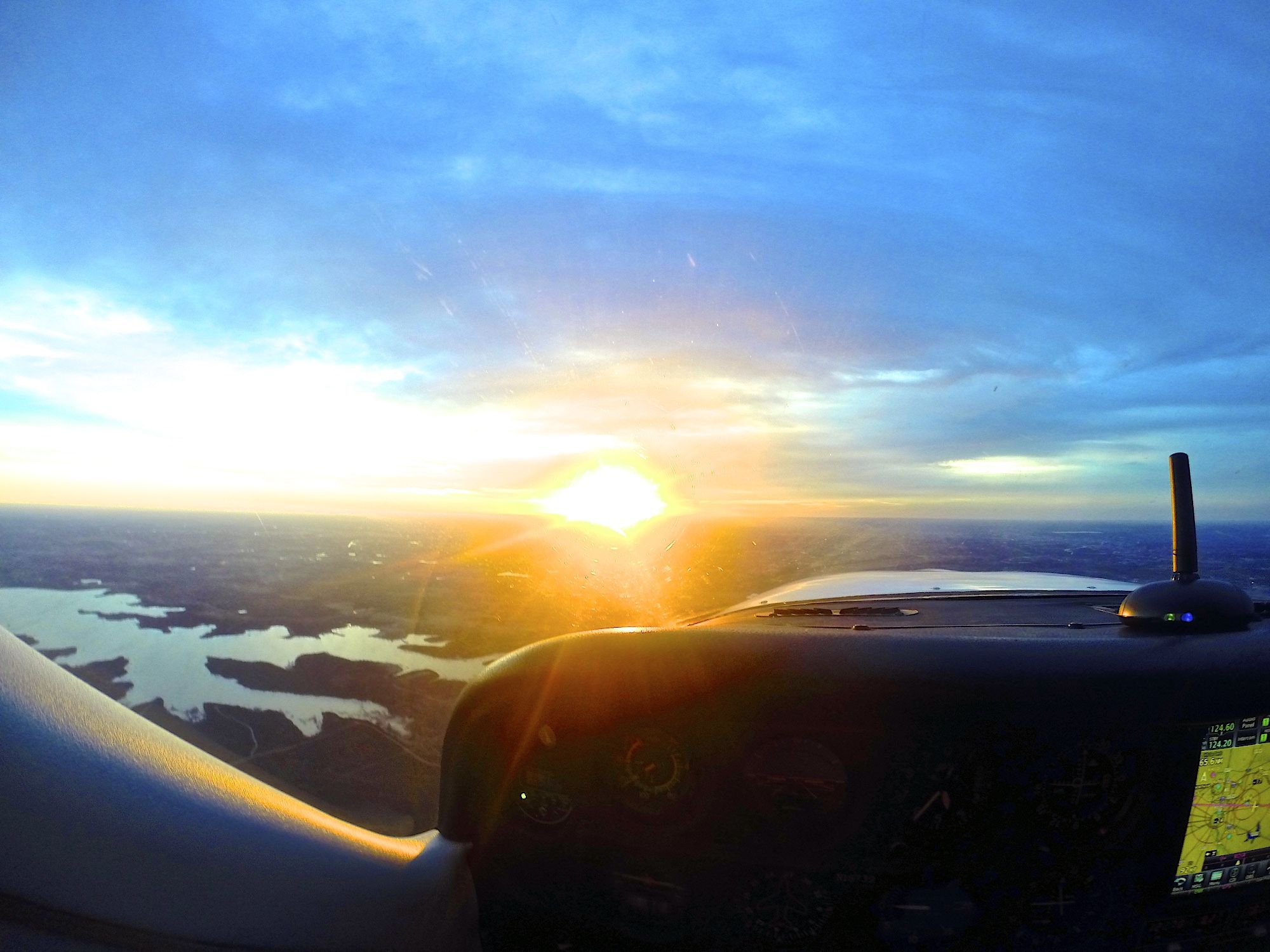 Cessna Cardinal (N18739) - Sunset in the Cardinal