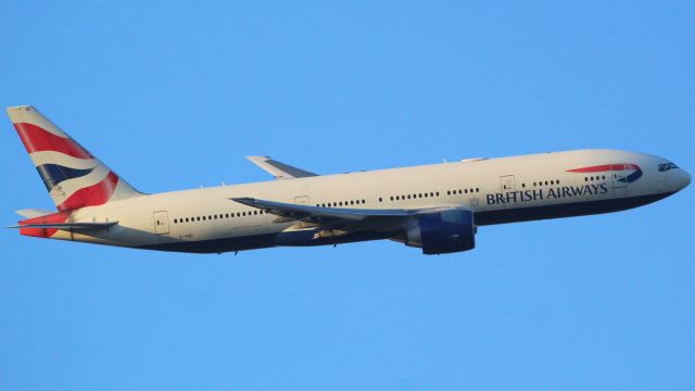 Boeing 777-200 (G-VIID) - A British Airways B777-200 taking off from runway 09R at LHR.br /br /Location: Feltham Parks.br /Date: 19.04.23