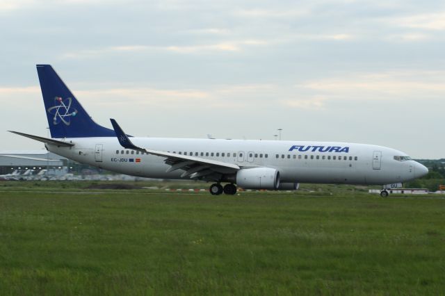 Boeing 737-700 (EC-JDU)