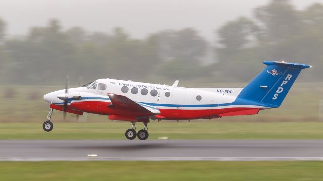 Beechcraft Super King Air 200 (VH-FDS) - Rainy take-off