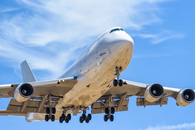 Boeing 747-400 (N473MC) - On final for Rwy 22L @ KMHR from KSUU