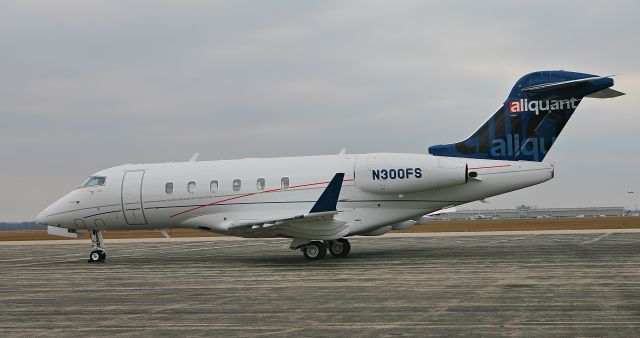 Bombardier Challenger 300 (N300FS)