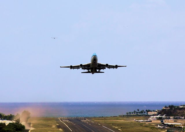 Boeing 747-400 (PH-BFG)