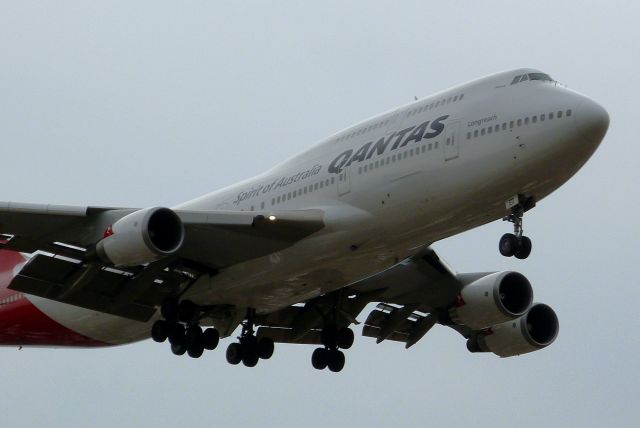 Boeing 747-400 (VH-OEG)