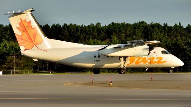 de Havilland Dash 8-100 (C-GJSX)