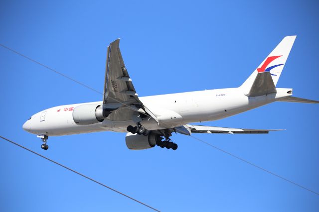 BOEING 777-200LR (B-220E)