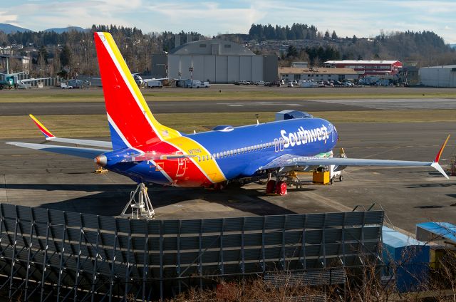 Boeing 737-800 (N8709Q) - One of there handful of 737-8 Maxs in storage. full quaility photo here: <a rel="nofollow" href="a rel=nofollow href=http://www.airliners.net/photo/Southwest-Airlines/Boeing-737-8-Max/4186237">http://www.airliners.net/photo/Southwest-Airlines/Boeing-737-8-Max/4186237</a><br><br>Alsohttp://www.airliners.net/photo/Southwest-Airlines/Boeing-737-8-Max/4186237">http://www.airliners.net/photo/Southwest-Airlines/Boeing-737-8-Max/4186237</a><br><br>Also/a, for those who are wondering why I put B7M8 in. Boeing =B 737 MAX = 7M -8 =8 