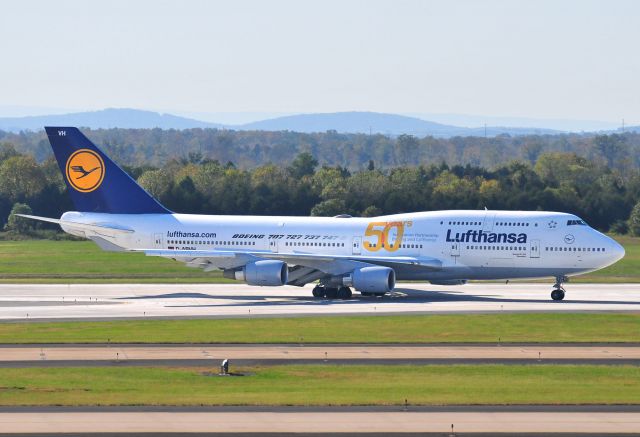 Boeing 747-400 (D-ABVH) - Seen at KIAD on 10/7/2010.