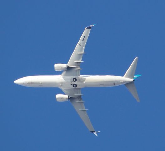 Boeing 737-800 (C-FONK)