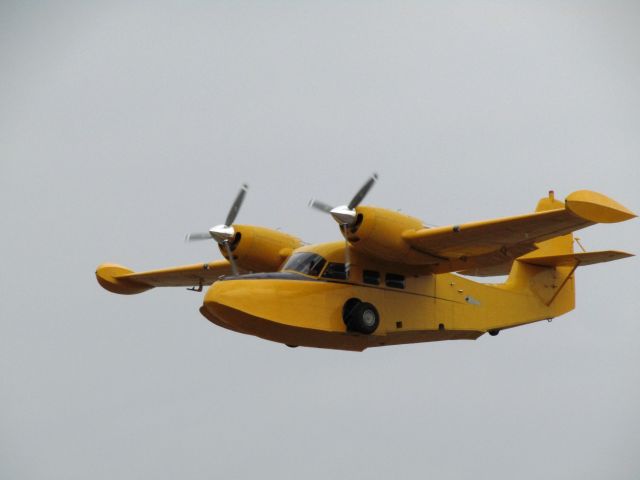 Grumman G-44 Widgeon (N45PV) - Taking off RWY 26L