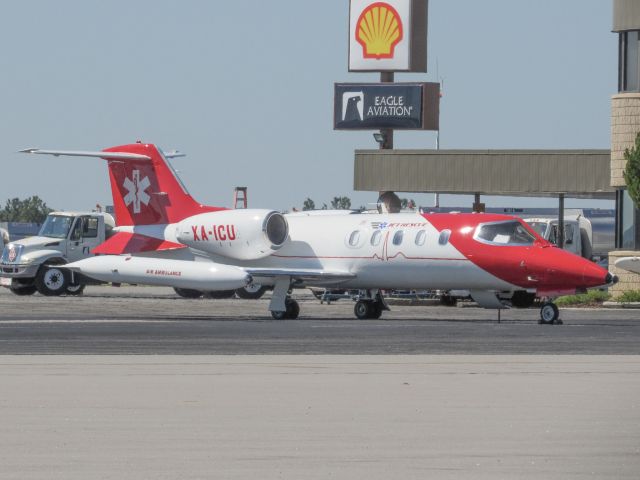 Learjet 35 (XA-ICU)