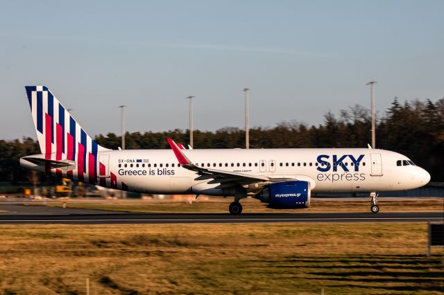 Airbus A321neo (SX-GNA)