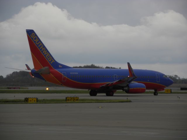 Boeing 737-700 (N225WN)