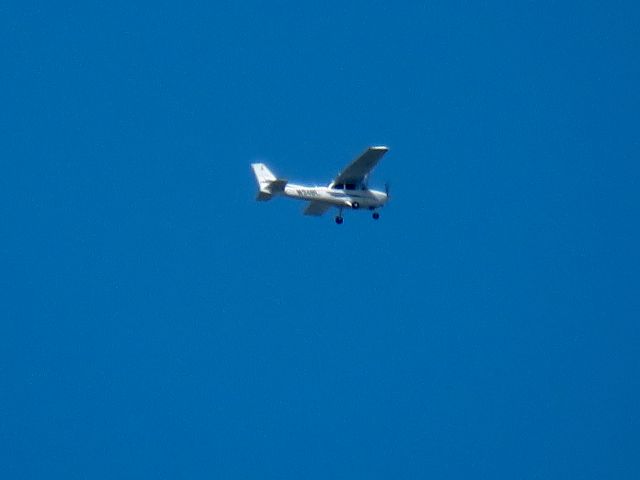 Cessna Skyhawk (N34BL)
