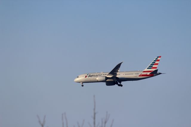 Boeing 787-8 (N808AN) - Inbound from NRT -- AAL154