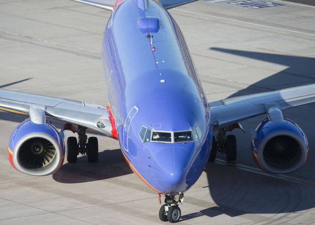 Boeing 737-700 (N762SW)