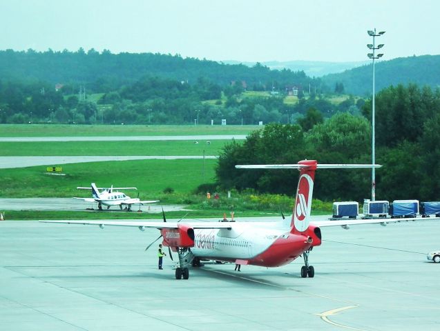 de Havilland Dash 8-400 (D-ABQE)