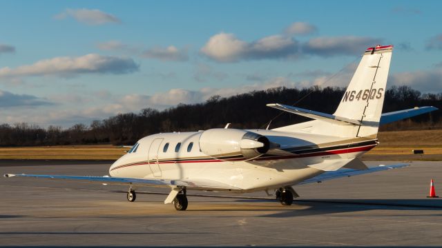 Cessna Citation Excel/XLS (N646QS) - A NetJets Citation sits at the FBO at Butler Co. Regional.