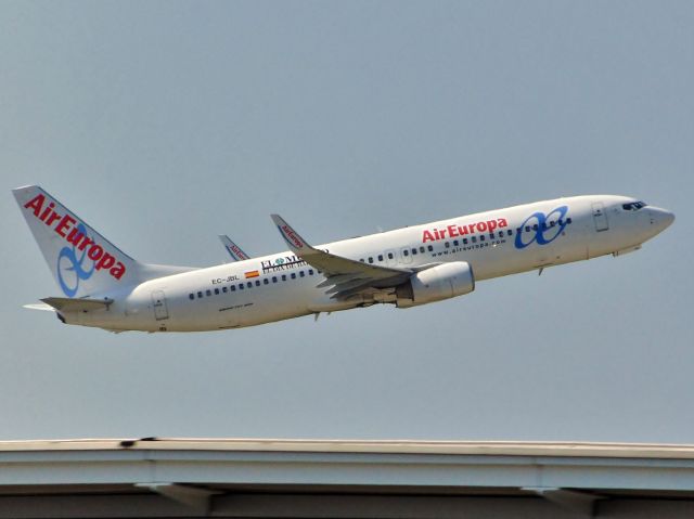 Boeing 737-800 (EC-JBL)