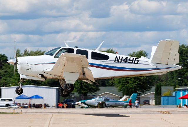 Beechcraft 35 Bonanza (N149G)