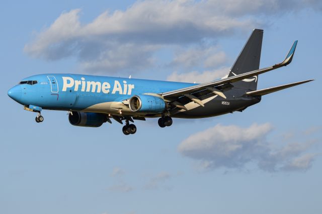 Boeing 737-800 (N5153A)