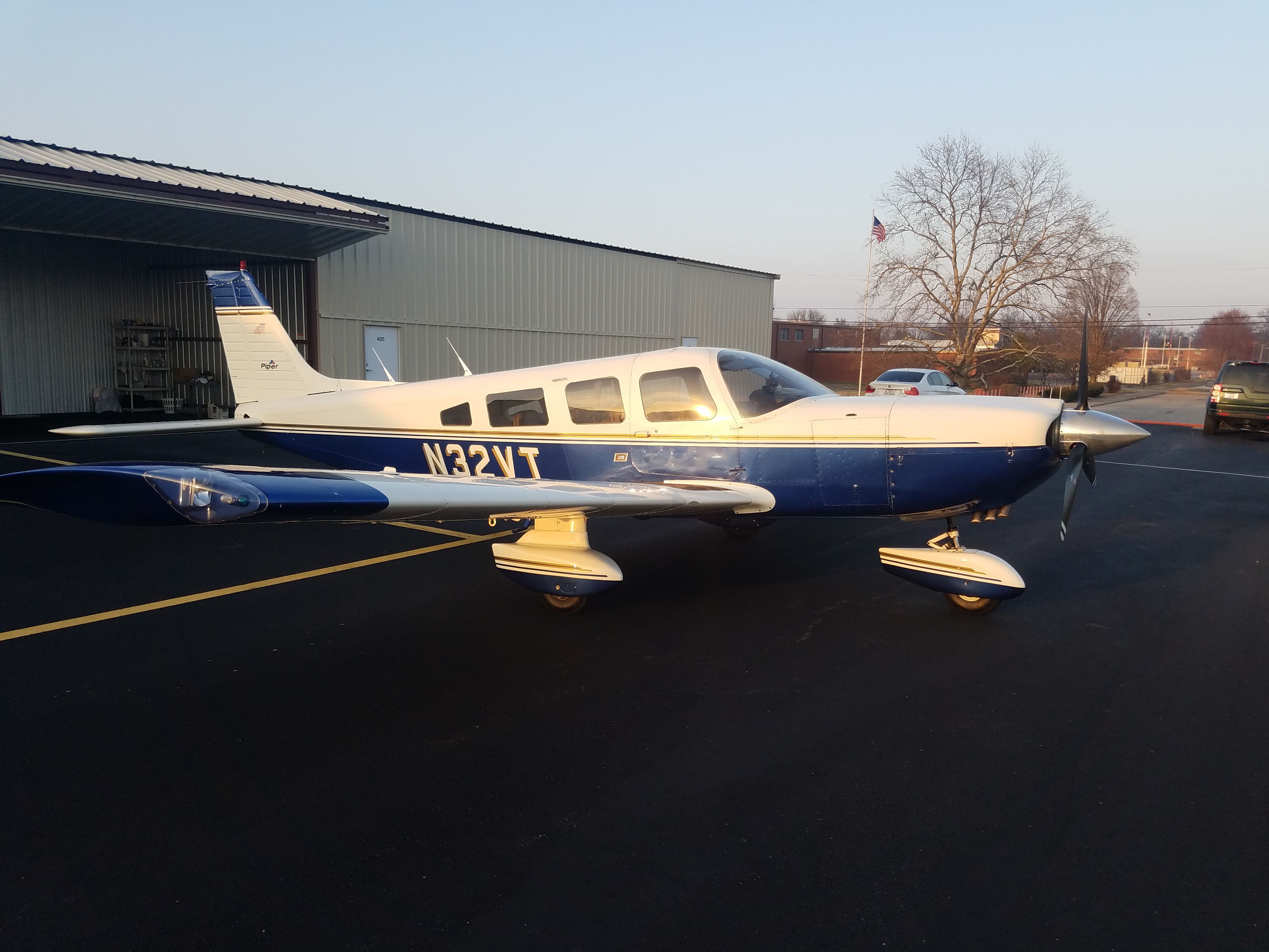 Piper Saratoga (N32VT)