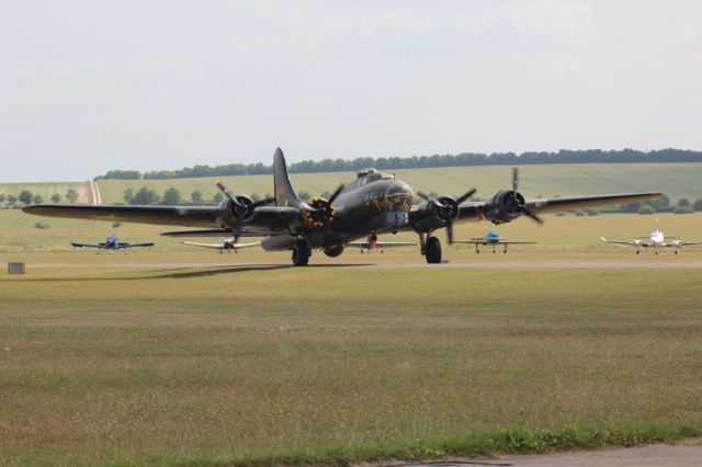 Boeing B-17 Flying Fortress — - Duxford Air Show 2013