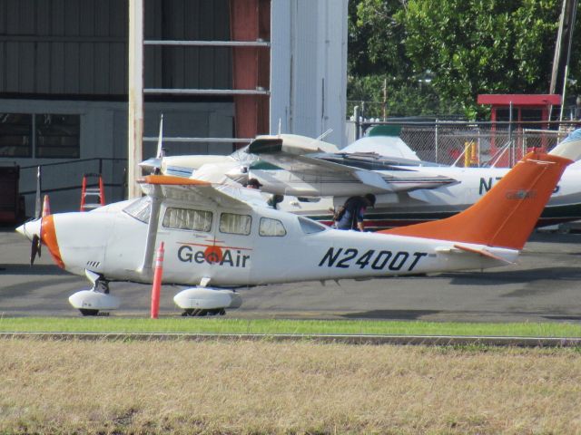 Cessna T206 Turbo Stationair (N2400T)