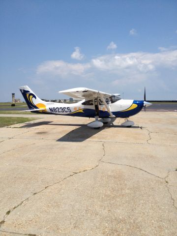 Cessna Skylane (N823CS)