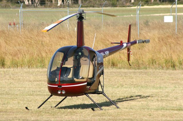 Robinson R-22 (VH-JHM)