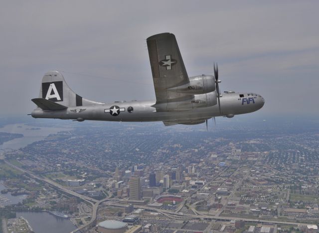 Boeing B-29 Superfortress (N529B) - Fifi over Buffalo