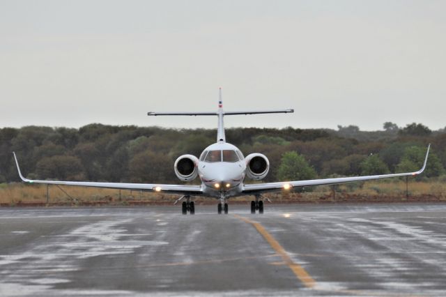 Hawker 800 (VH-RIO) - Taxiing in