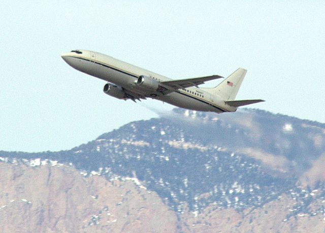 BOEING 737-400 (N980ST) - 737-400 Based at Kirtland AFB, and belongs to the National Nuclear Security Administration