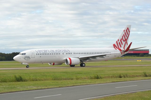 Boeing 737-800 (VH-YFI)