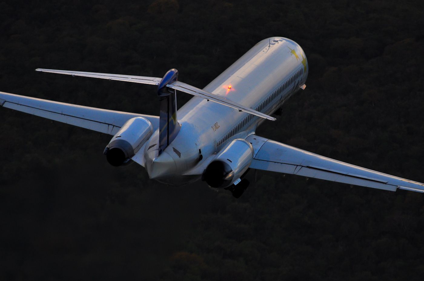 McDonnell Douglas MD-82 (PJ-MDC)