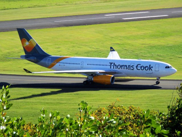 Airbus A330-200 (G-TCXB)