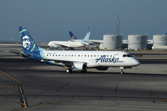 Embraer 175 (N183SY) - San Francisco, 16th August 2018