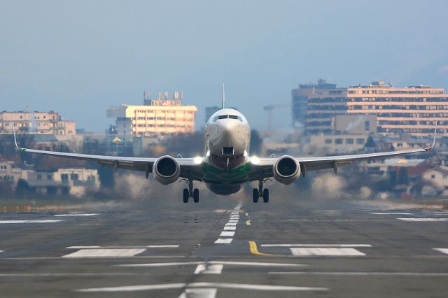 Boeing 737-800 (PH-HXJ)