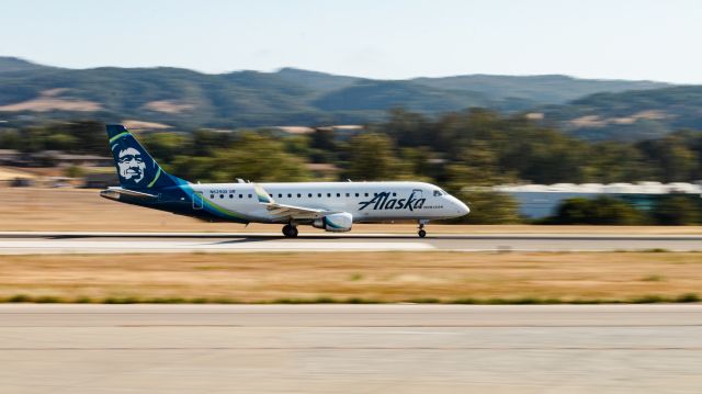 Embraer 175 (N629QX) - Photo of Alaska Airlines (Horizon) E175 taking off 29, taken by @planesthetics (instagram).