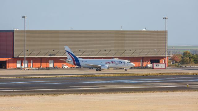 Boeing 737-700 (EC-KLR)