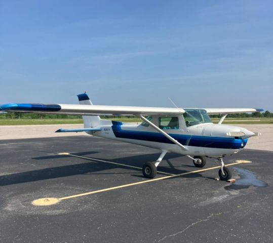Cessna Commuter (N2837V)