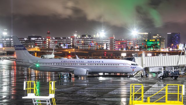 Boeing 737-900 (N75435)