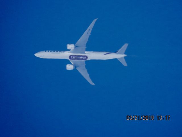 BOEING 777-300ER (A6-EQB)