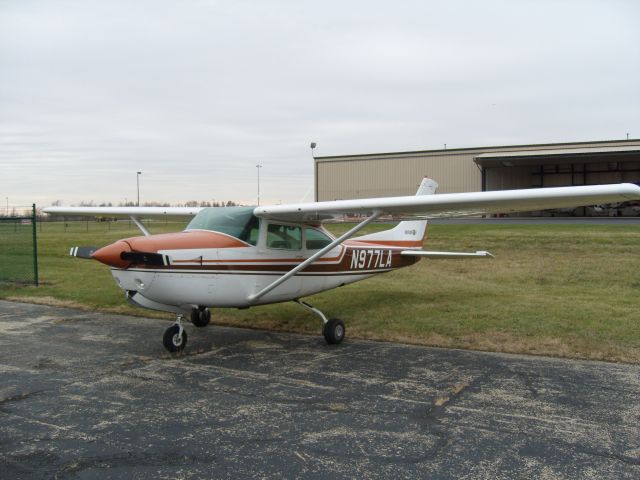 Cessna Skylane (N977LA) - 1979 Cessna 182RG for rent at Lumanair at ARR, parked at LOT