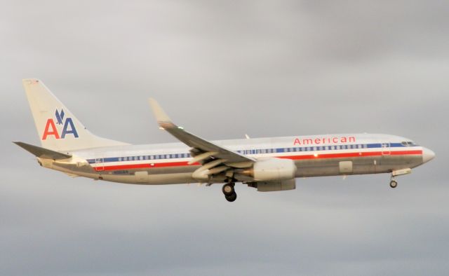 Boeing 737-800 (N961AN)
