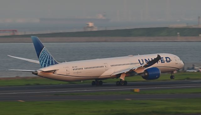 Boeing 787-8 (N17017) - 06.Sep.2024br /United Airlines Boeing 787(N17017) Takeoff at RWY16L(C).