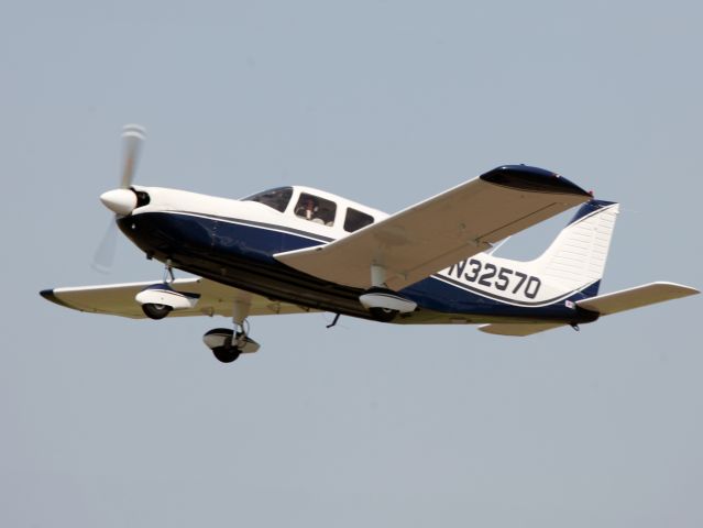 Piper Saratoga (N32570)